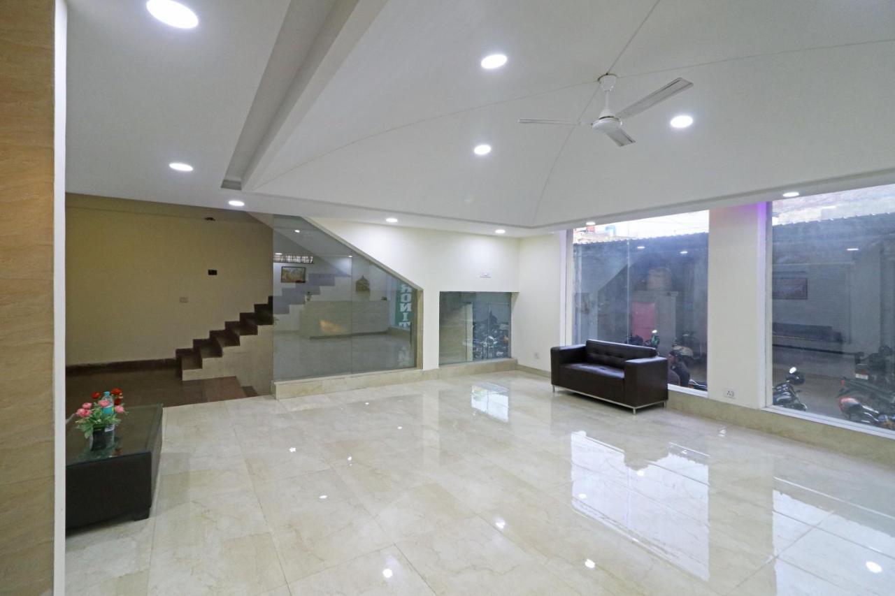 Hotel Ronit Royal Delhi Airport By D'Capitol Neu-Delhi Exterior foto