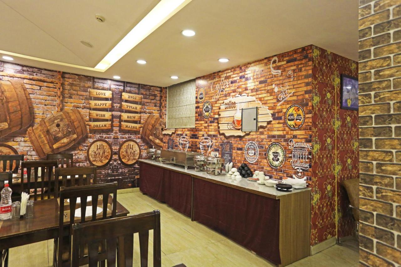 Hotel Ronit Royal Delhi Airport By D'Capitol Neu-Delhi Exterior foto