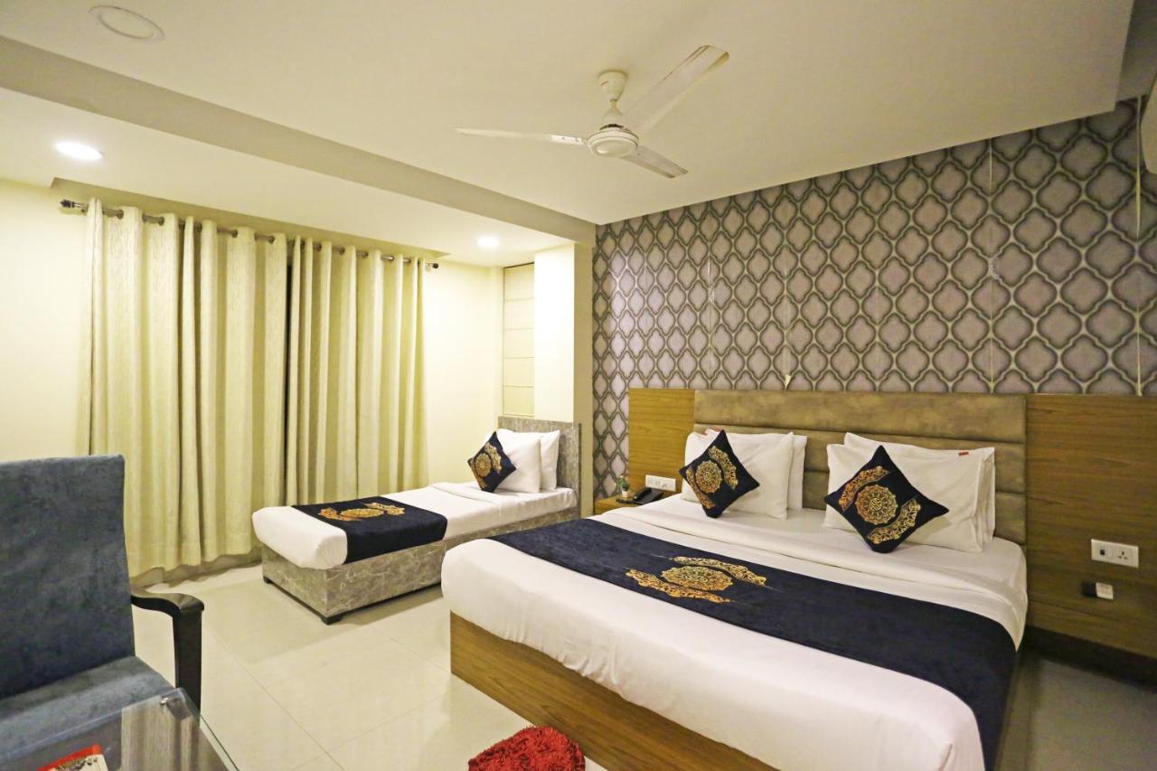 Hotel Ronit Royal Delhi Airport By D'Capitol Neu-Delhi Exterior foto