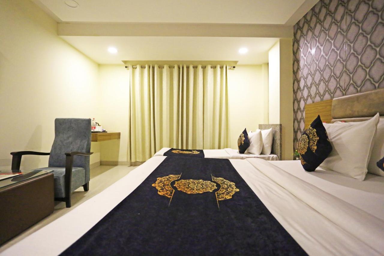 Hotel Ronit Royal Delhi Airport By D'Capitol Neu-Delhi Exterior foto