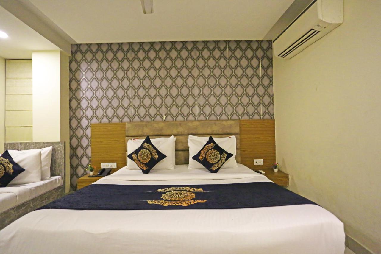 Hotel Ronit Royal Delhi Airport By D'Capitol Neu-Delhi Exterior foto